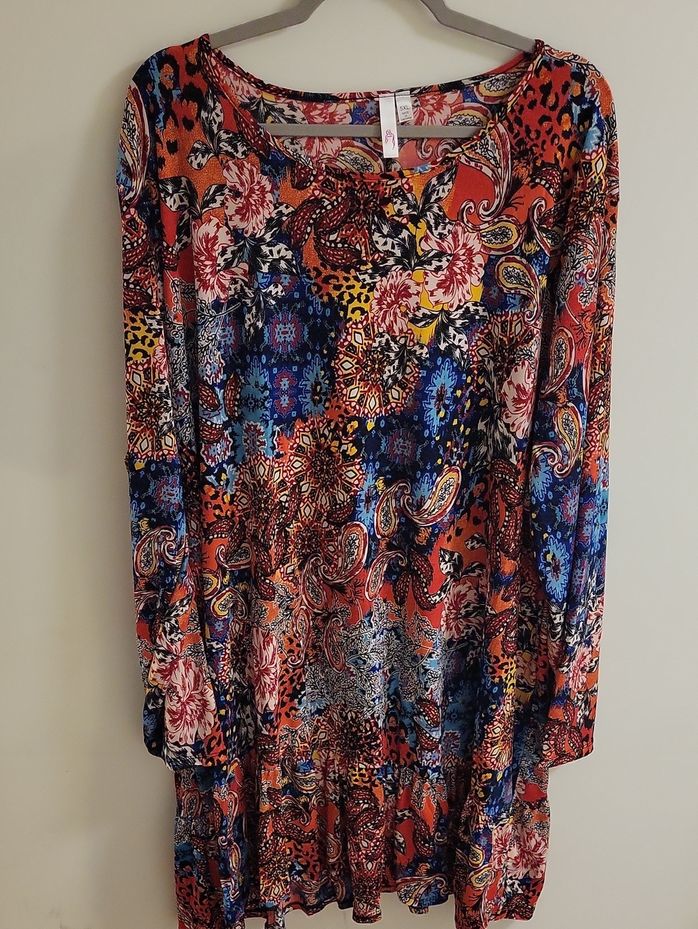 Curvy LUVIE Vibrant Paisley Floral Tunic Top Long Sleeve Ruffle Hem SIZE 5X
